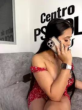 Sara_fun on StripChat 