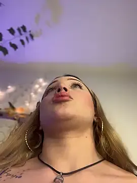 Sara_Sophia420
