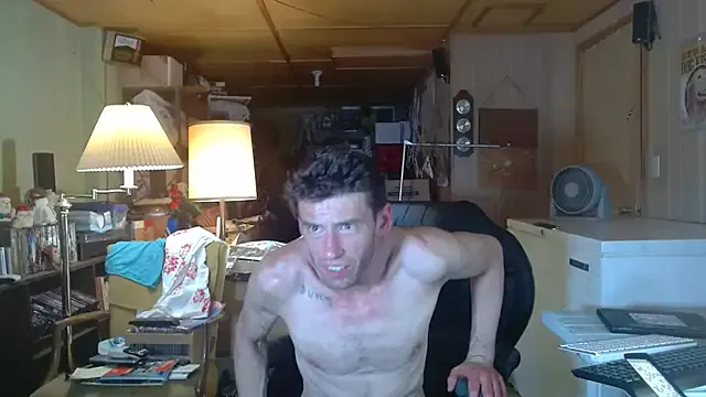 savageconfidence on StripChat 