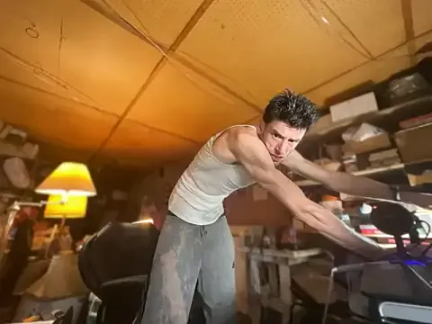 savageconfidence on StripChat 