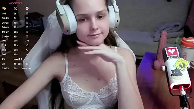 SharybbFace — play with pussy