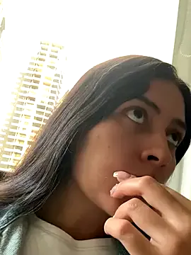 Sophie__Foxxx — horny at the hospitalcum finger my pussy