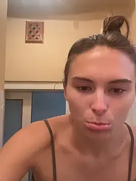 SophiiaStarr —  tounge out + lick my Fingers 