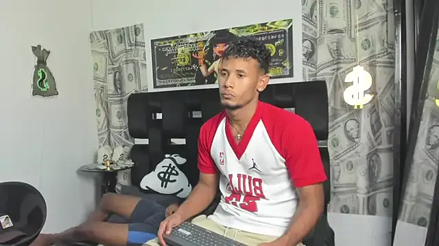 straight_latin — show dick