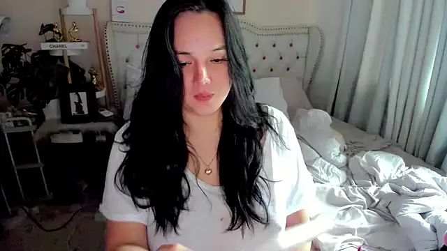 SweetHoney369 on StripChat 