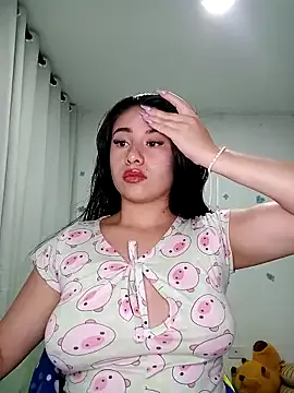 tara20_ on StripChat 