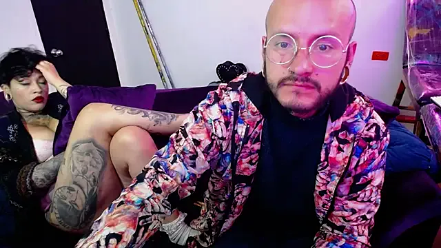 tatouagendecouple — show pussy