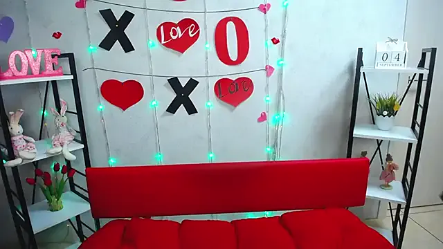 TayaBoret — Lovense control 2 min {last tipper}
