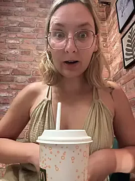 The_Snowwhitee — Squirt in McDonald  Last Tip Video!