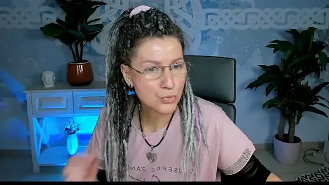 UmaSpace on StripChat