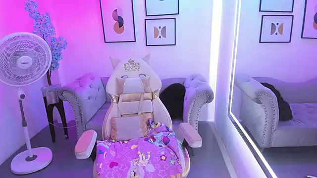 Victoria__doll model from sc