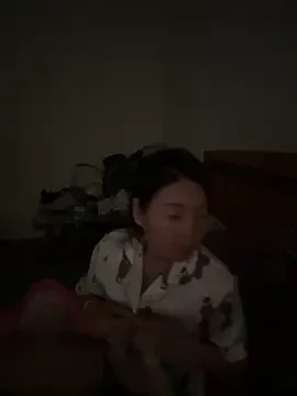 xiiuuff18 on StripChat 