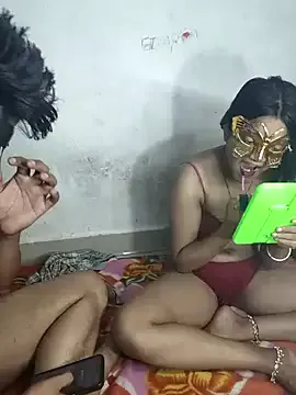 Your-Samayra — Cum in boobs 